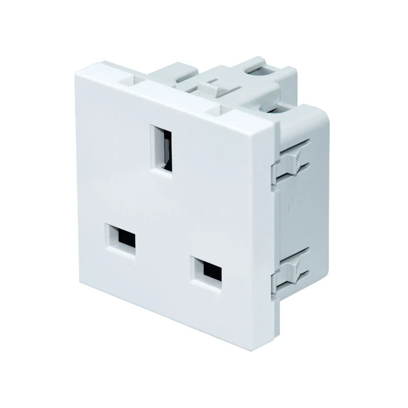 British Standard Double Pole Socket -toimintomoduuli